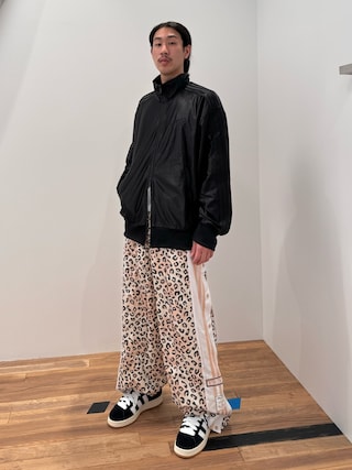 adidas ヒョウ柄パンツ　トラックパンツ レオパード（ヒョウ柄） adidas(アディダス) パンツ(レディース