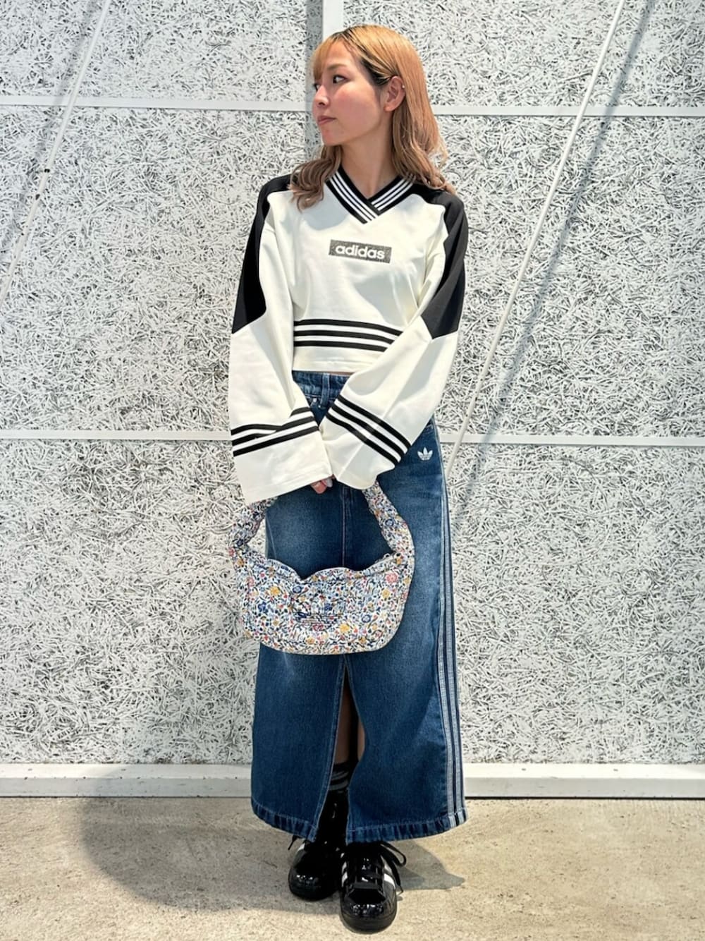 アディカラー・スリーストライプス・デニム・ペンシルスカート