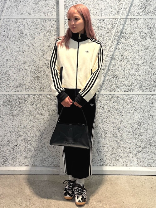 新品タグ付き アディダス セットアップ ジャケット スカート スリーストライプ adidas ジャージ スリーストライプス トラック ドライジャケット