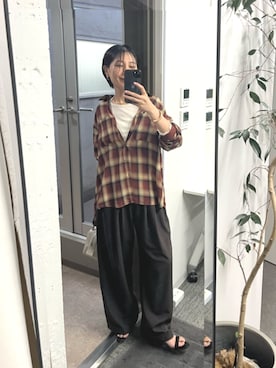 「アイテム（スラックス）」を使った、chiiさん（レディース・162cm）の夏コーディネート