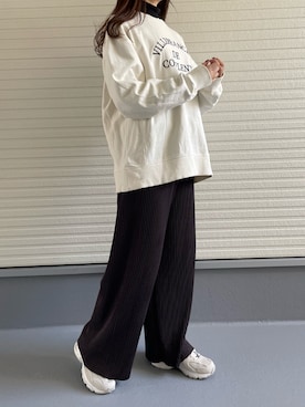 「アイテム（スウェット）」を使った、𝗌𝖺𝗄𝗂さん（レディース・160cm・30代）の春コーディネート