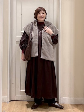 「アイテム（ベスト）」を使った、さかもってぃさん（レディース・163cm・40代）の秋コーディネート