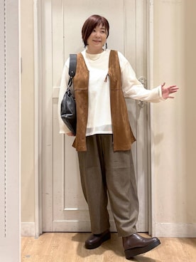「アイテム（ベスト）」を使った、さかもってぃさん（レディース・163cm・40代）の秋コーディネート