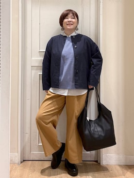 「アイテム（ノーカラージャケット）」を使った、さかもってぃさん（レディース・163cm・40代）の秋コーディネート