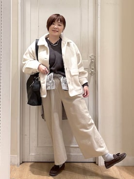 「アイテム（モカシン/デッキシューズ）」を使った、さかもってぃさん（レディース・163cm・40代）の秋コーディネート