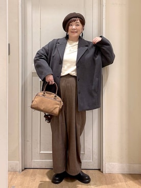 「アイテム（チェスターコート）」を使った、さかもってぃさん（レディース・163cm・40代）の冬コーディネート