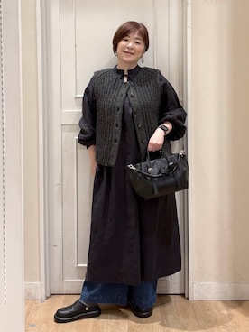 「アイテム（サンダル）」を使った、さかもってぃさん（レディース・163cm・40代）の秋コーディネート