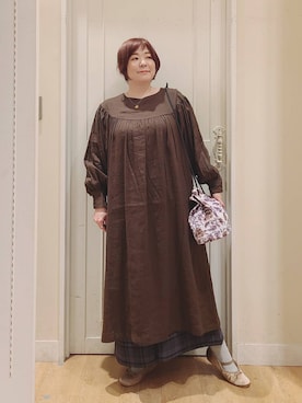 「アイテム（トートバッグ、パープル系）」を使った、さかもってぃさん（レディース・164cm）の秋コーディネート