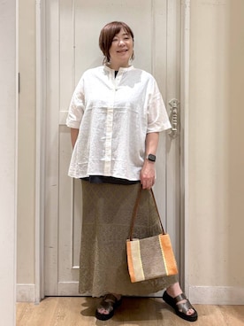 「アイテム（トートバッグ、オレンジ系）」を使った、さかもってぃさん（レディース・163cm）の夏コーディネート
