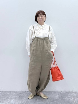 「アイテム（トップス）」を使った、さかもってぃさん（レディース・163cm・40代）の春コーディネート