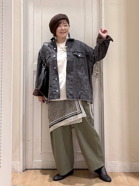 「アイテム（ストール/ショール）」を使った、さかもってぃさん（レディース・163cm）の秋コーディネート