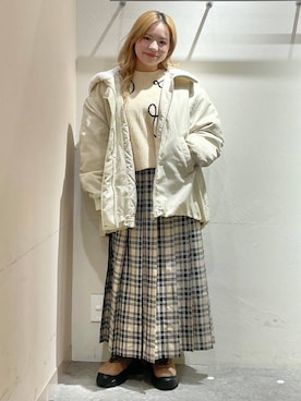 「LOWRYS FARM（ローリーズファーム）のＢＩＧエリフライトブルゾン　133587（ブルゾン、ホワイト系）」を使った、リンリンさん（レディース・156cm）の冬コーディネート