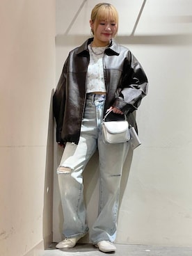 「LOWRYS FARM（ローリーズファーム）のＣＯＮＥ／アシメデニムパンツ 252606（デニムパンツ、ブルー系）」を使った、リンリンさん（レディース・156cm）の冬コーディネート