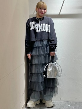 「人気アイテムをチェック！」｜「アイテム（スウェット）」を使った、リンリンさん（レディース・156cm）の冬コーディネート