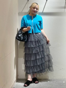 「アイテム（シュシュ）」を使った、リンリンさん（レディース・156cm）の春コーディネート