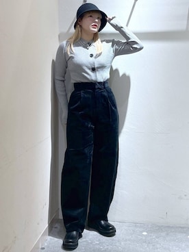 コーデュロイカーブパンツ 969777を使った人気ファッション