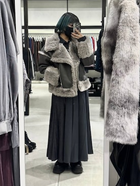 「アイテム（ムートンコート）」を使った、かのんさん（レディース・149cm）の秋コーディネート