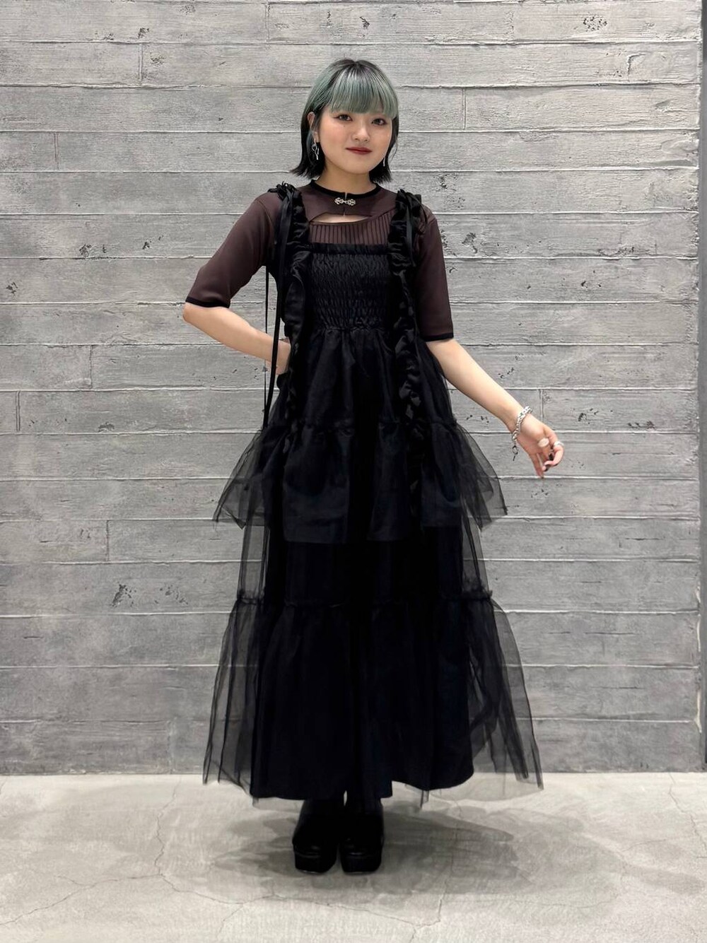 ロングフリルギャザーリボンワンピース(HARE)を使った人気ファッション