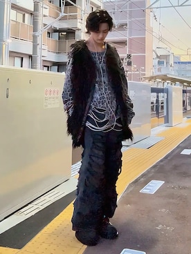 「アイテム（ベスト）」を使った、内緒の一郎さん（メンズ・167cm）の冬コーディネート