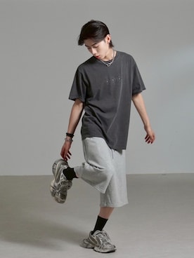 「Chikashitsu +（チカシツプラス）のアイテム（スウェットパンツ）」を使った、Never mind the XU / Chikashitsu+さん（メンズ・177cm）の夏コーディネート