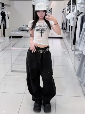 「Never mind the XU / Chikashitsu+（ネバーマインド ザ エックスユー / チカシツプラス）の【nmtc+】design crop tee（Tシャツ/カットソー、ホワイト系）」を使った、Never mind the XU / Chikashitsu+さん（メンズ・170cm）の夏コーディネート