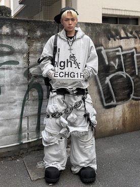 「UNIZ（ユニズ）の【UNIZ】Eye See You Chain / 【ユニズ】クロスアイズフリンジウォレットチェ－ン（ウォレットチェーン、ブラック系）」を使った、Never mind the XU / Chikashitsu+さん（レディース・157cm）の春コーディネート