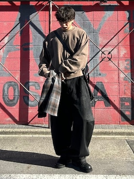 「Chikashitsu +（チカシツプラス）のアイテム（スウェット）」を使った、Never mind the XU / Chikashitsu+さん（メンズ・182cm）の冬コーディネート