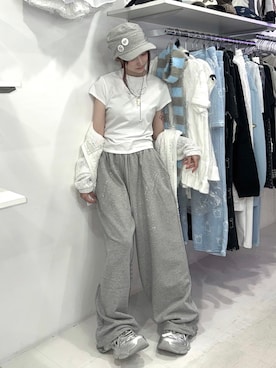 「NEXT IMPULSIVE（ネクストインプルーシブ）のアイテム」を使った、Never mind the XU / Chikashitsu+さん（レディース・156cm）の秋コーディネート