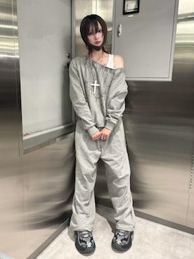 「Never mind the XU / Chikashitsu+（ネバーマインド ザ エックスユー / チカシツプラス）のアイテム（ネックレス）」を使った、Never mind the XU / Chikashitsu+さん（メンズ・172cm）の秋コーディネート