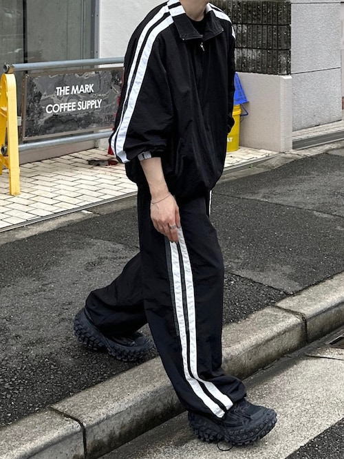 セール】【Chikashitsu +】over sized set up side line track blouson