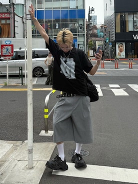「アイテム（サンダル）」を使った、Never mind the XU / Chikashitsu+さん（メンズ・171cm）の秋コーディネート