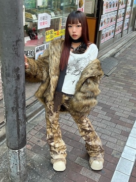 「FREE WORLD ORDER（フリーワールドオーダー）のアイテム」を使った、Never mind the XU / Chikashitsu+さん（レディース・153cm）の秋コーディネート