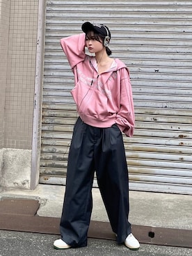 「Chikashitsu +（チカシツプラス）のアイテム（スラックス）」を使った、Never mind the XU / Chikashitsu+さん（レディース・163cm）の冬コーディネート