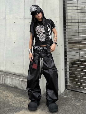 「RICH（リッチ）の【RICH】Wide Leg Boxing Pant / 【リッチ】レイヤードコーティングワイドパンツ（その他パンツ、ブラック系）」を使った、Never mind the XU / Chikashitsu+さん（レディース・150cm）の秋コーディネート