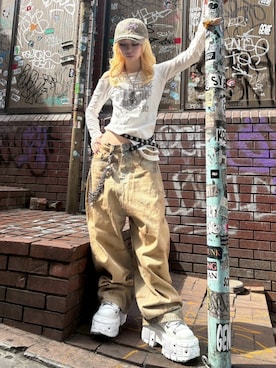 「NOT KNOWING（ノットノーイング）の【NOT KNOWING】Destroyed Back Lace Top / 【ノットノーイング】デストロイドバックレースワンショルダー長袖Ｔシャツ（Tシャツ/カットソー、ホワイト系）」を使った、Never mind the XU / Chikashitsu+さん（レディース・157cm）の春コーディネート