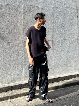 「Chikashitsu +（チカシツプラス）のアイテム（カーゴパンツ）」を使った、Never mind the XU / Chikashitsu+さん（メンズ・175cm）の夏コーディネート