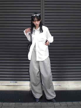 「Chikashitsu +（チカシツプラス）のアイテム（カーゴパンツ）」を使った、Never mind the XU / Chikashitsu+さん（レディース・160cm）の秋コーディネート