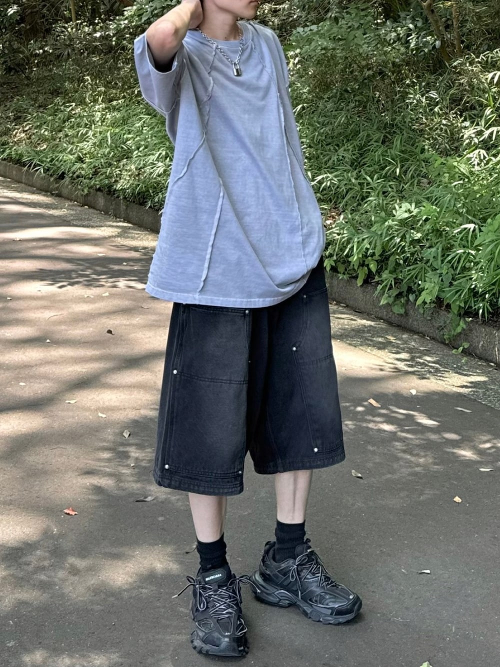 ダメージコーティングデニム　ダメージ　ハーフパンツ　パンク スタッズ　xu ダメージコーティングハーフパンツ xu オピウム パンク - メルカリ