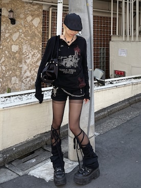 「Never mind the XU（ネバーマインドザエックスユー）の【Never mind the XU】paint graphic henley long sleeve / 【ネバーマインド ザ エックスユー】ペイントグラフィックヘンリーロンT（Tシャツ/カットソー、ブラック系）」を使った、Never mind the XU / Chikashitsu+さん（メンズ・167cm）の春コーディネート