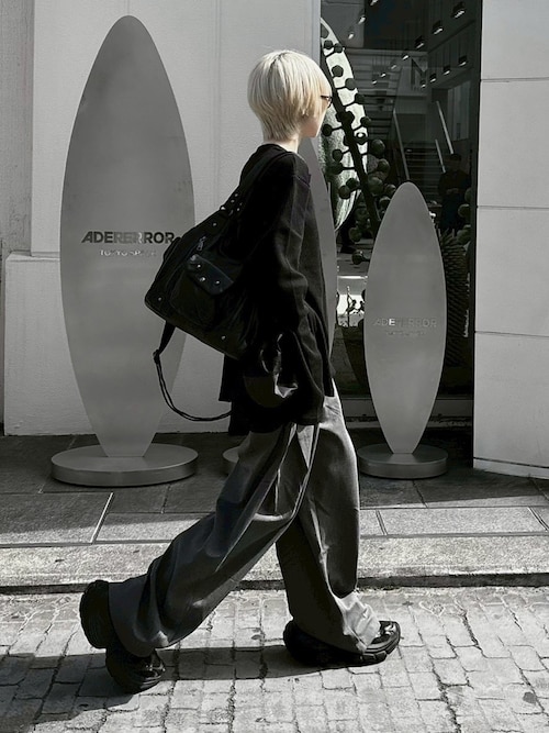 セール】【Nerd out XU】side tuck slacks / 【ナードアウトエックス