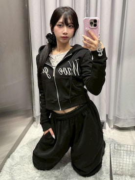 「アイテム（スウェットパンツ）」を使った、Never mind the XU / Chikashitsu+さん（レディース・153cm）の秋コーディネート