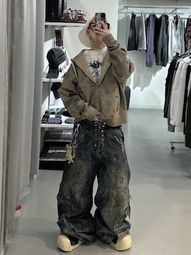 「RICH（リッチ）のアイテム」を使った、Never mind the XU / Chikashitsu+さん（レディース・165cm）の春コーディネート