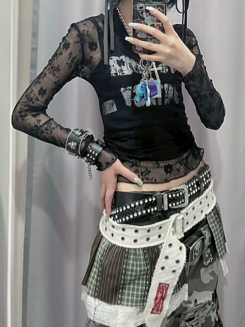 キャミソール 「CHERRYQUIRI」lettering crop sleevless / 「チェリーキュリー」レタリングクロップキャミソール CHERRYQUIRI】lettering crop sleevless / 【チェリーキュリー