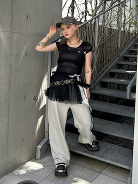 「2000Archives（2000アーカイブス）のアイテム」を使った、Never mind the XU / Chikashitsu+さん（レディース・154cm）の秋コーディネート