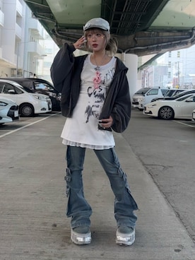 「アイテム（キーホルダー）」を使った、Never mind the XU / Chikashitsu+さん（レディース・153cm）の秋コーディネート