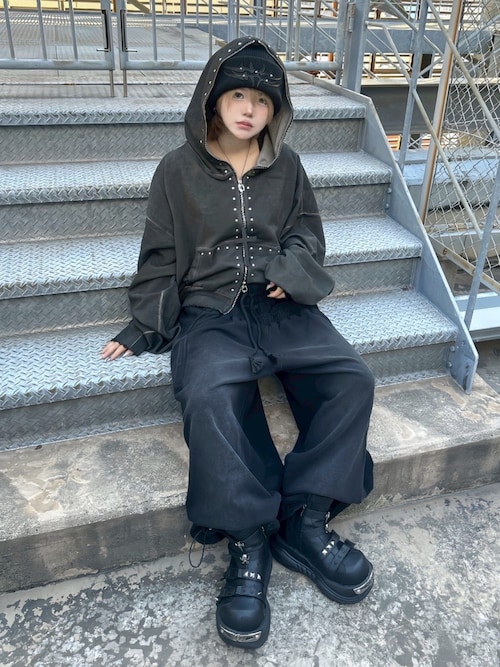 セール】【DIG YOUR OWN GRAVE】FULLZIP STUDDED HOODIE / 【ディグ
