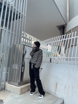 「XU（エックスユー）のアイテム（パンツ）」を使った、Never mind the XU / Chikashitsu+さん（メンズ・180cm）の春コーディネート