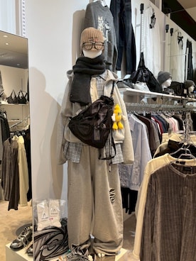 「OLD ORDER（オールドオーダー）のアイテム」を使った、Never mind the XU / Chikashitsu+さん（レディース・165cm）の秋コーディネート