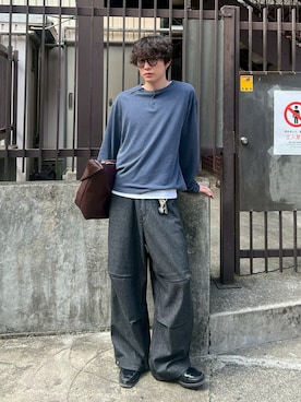 「Chikashitsu +（チカシツプラス）のアイテム（デニムパンツ）」を使った、Never mind the XU / Chikashitsu+さん（メンズ・178cm）の秋コーディネート
