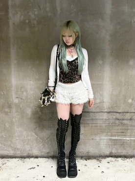 「KAIYA（カイヤ）の韓国ブランド KAIYA カイヤ LILY CHOHUCHOU SHORT PANTS フリルパンツ ミニ丈 パンツ ショートパンツ 韓国ファッション バレエコア（その他パンツ、ホワイト系）」を使った、Never mind the XU / Chikashitsu+さん（レディース・157cm）の春コーディネート